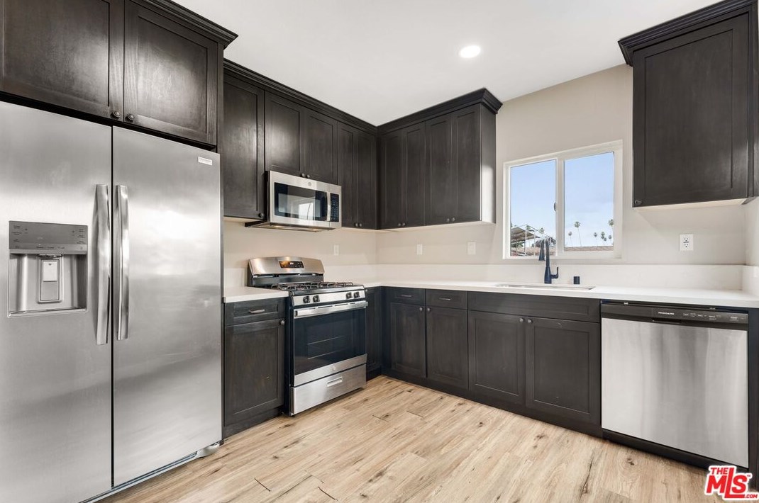 5162 Oakland St, Los Angeles CA  90032-2334 exterior