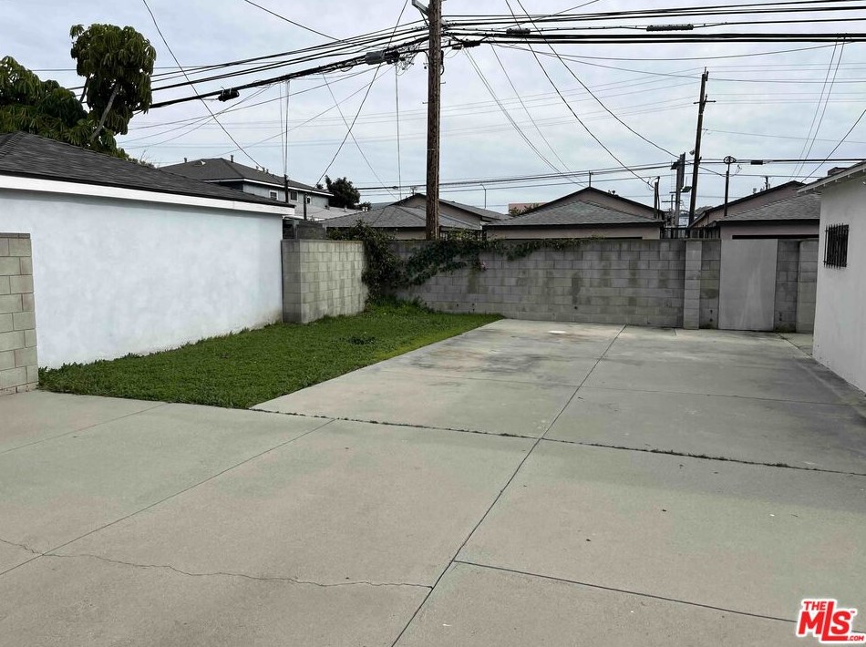 11840 Juniette St, Los Angeles CA  90230-6228 exterior
