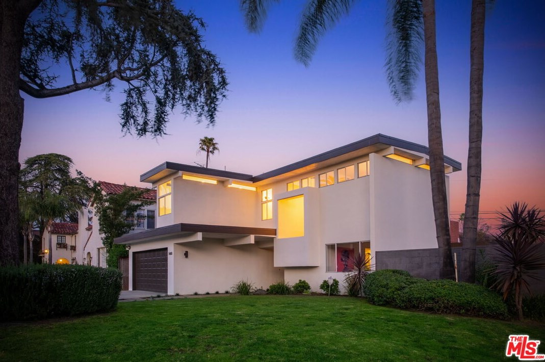 1680 Virginia Rd, Los Angeles CA  90019-5934 exterior