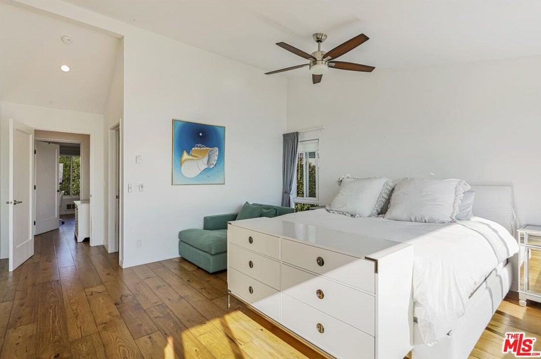 29660 Zuma Bay Way, Malibu CA  90265-4149 exterior