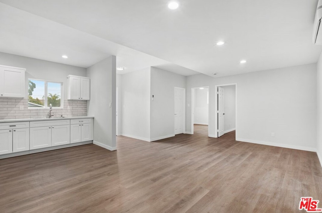 1042 Fresno St, Los Angeles CA  90023-2236 exterior