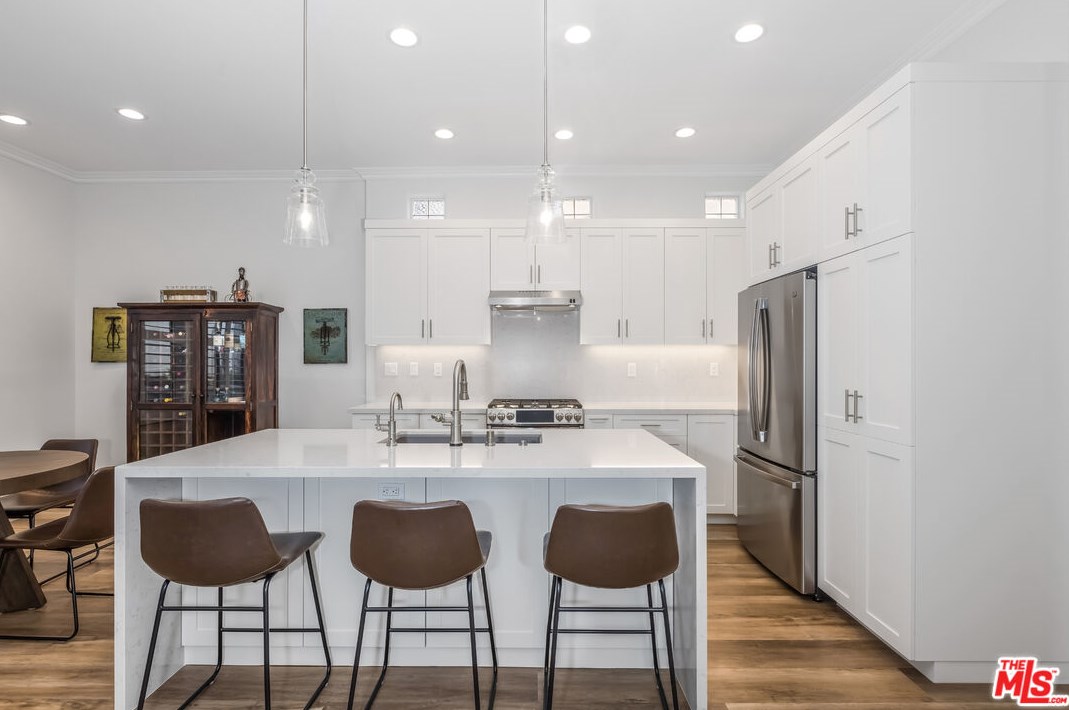 7180 Pintail Dr, Carlsbad, CA 92011