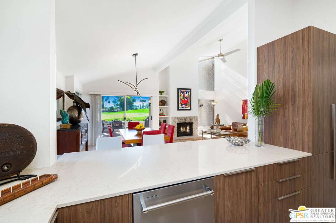 35078 Mission Hills Dr, Rancho Mirage CA  92270-1325 exterior
