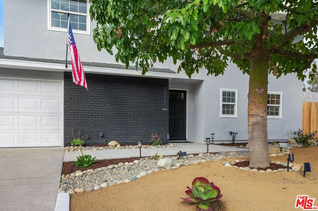2017 Morley St, Simi Valley CA  93065-3533 exterior