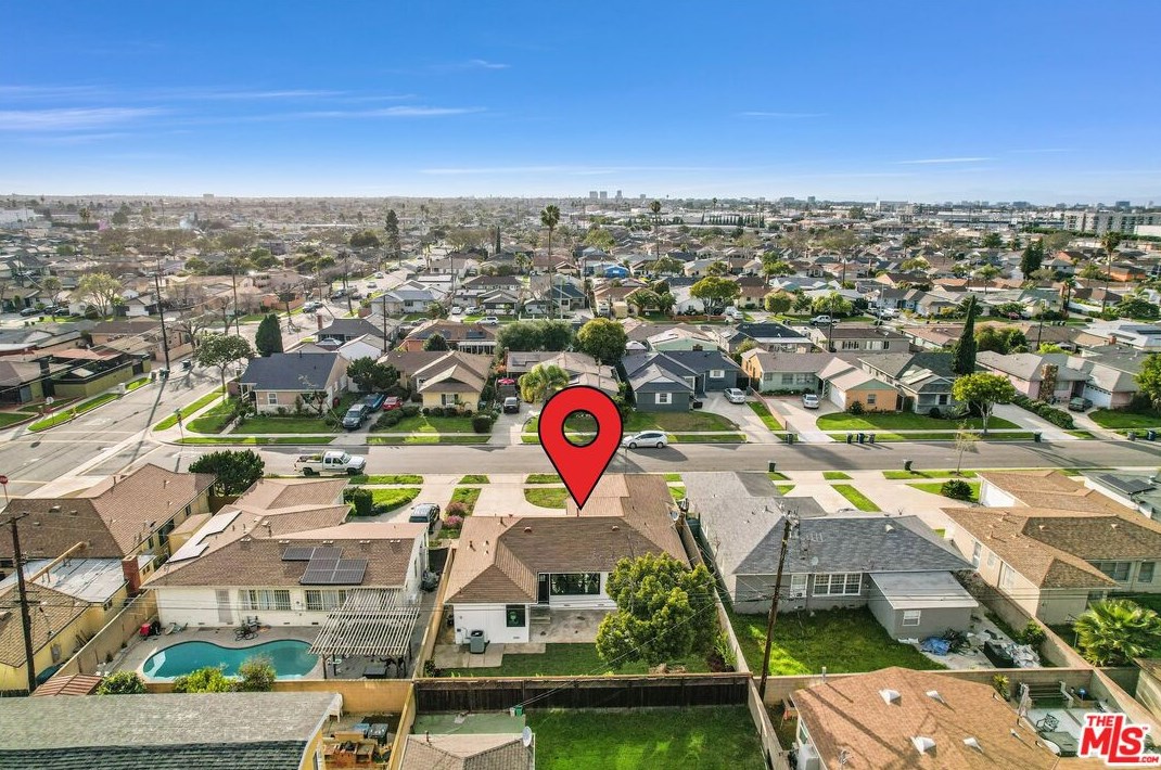 13116 Purche Ave, Gardena CA  90249-1643 exterior