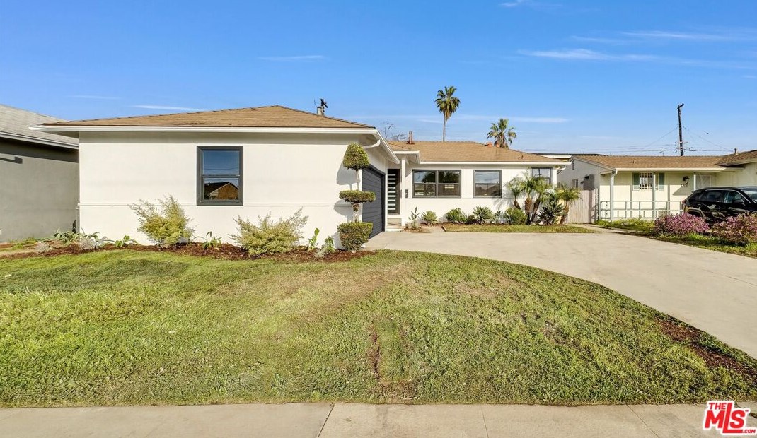 13116 Purche Ave, Gardena CA  90249-1643 exterior