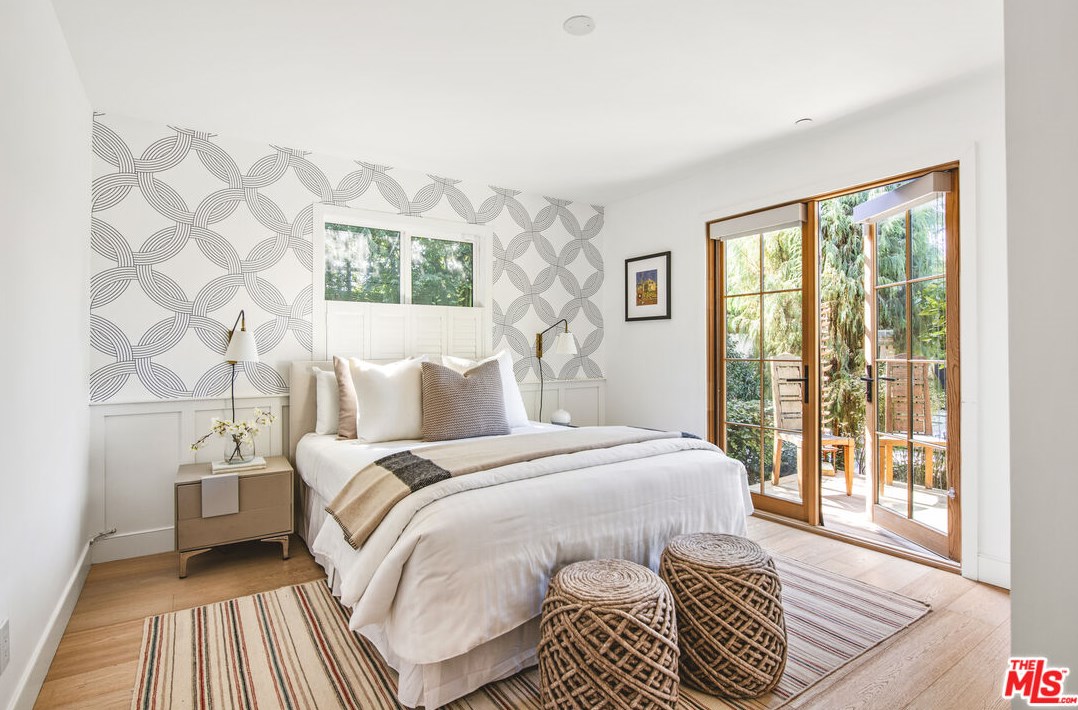 3609 Gramercy Pl, Los Angeles CA  90018-4302 exterior