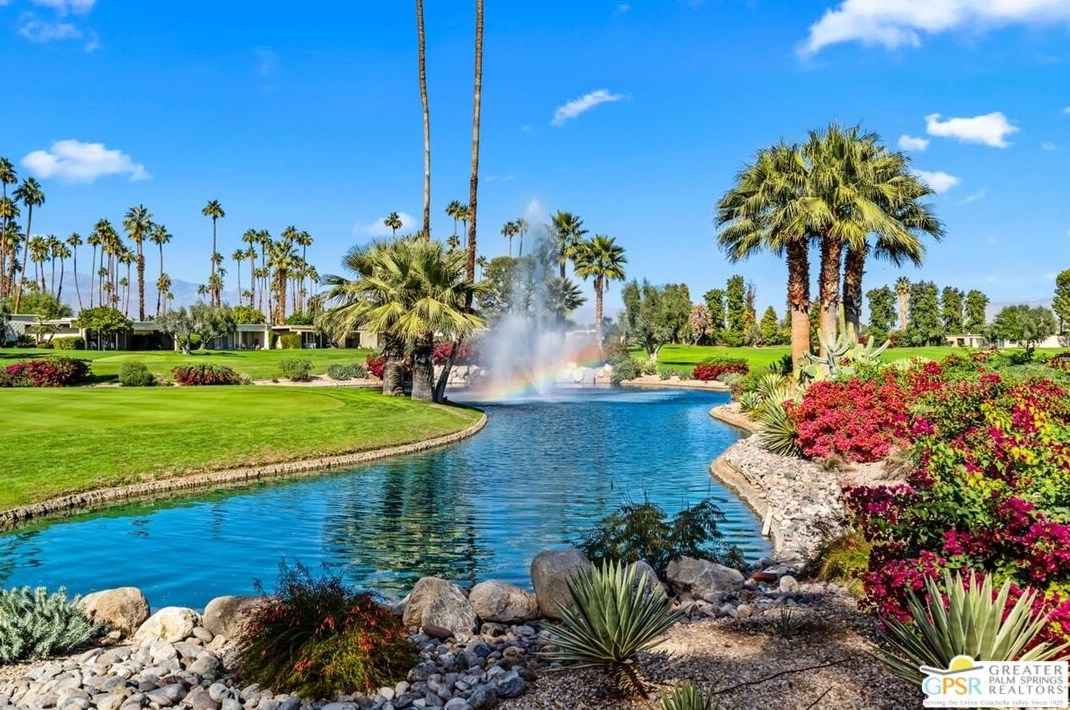 320 Desert Lakes Dr, Palm Springs CA  92264-5514 exterior