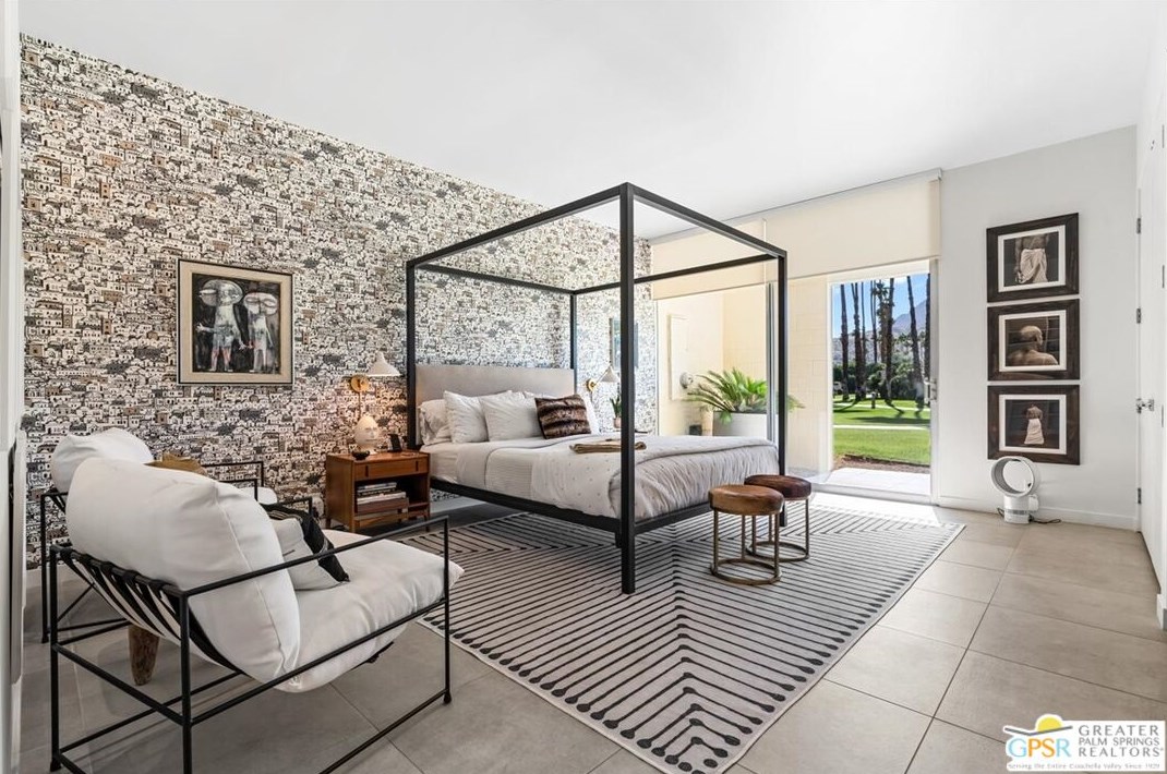 320 Desert Lakes Dr, Palm Springs CA  92264-5514 exterior