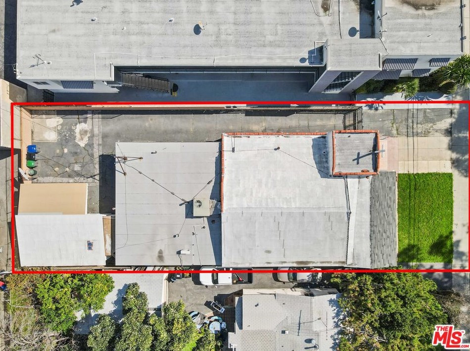 317 Palmer Ave, Glendale CA  91204-3206 exterior