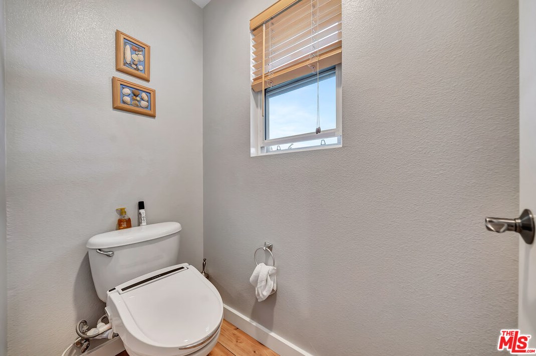 27122 Brown Oaks Way, Santa Clarita CA  91387-3894 exterior