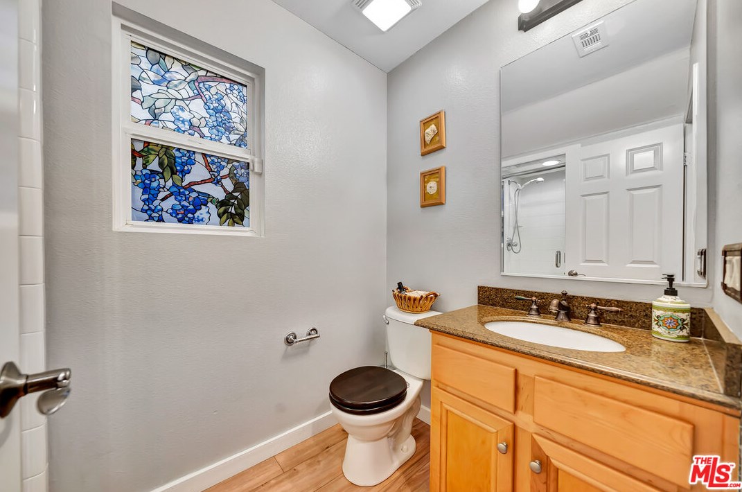 27122 Brown Oaks Way, Santa Clarita CA  91387-3894 exterior