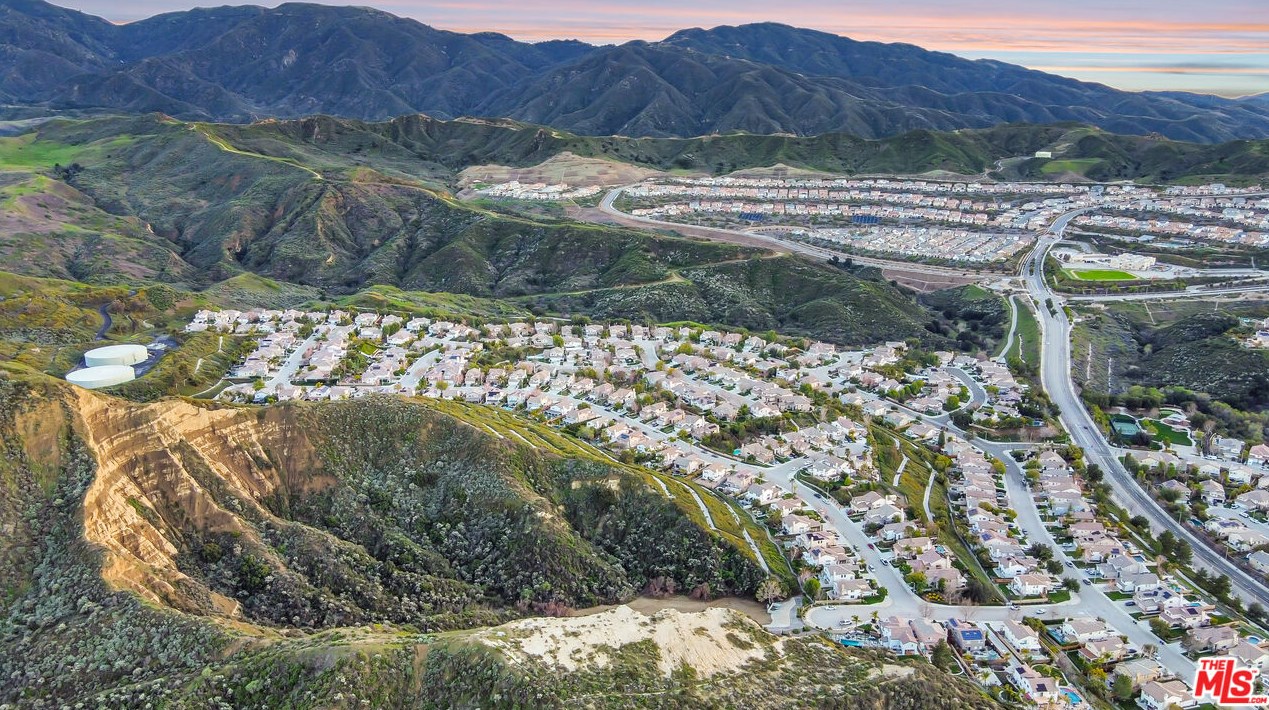 27122 Brown Oaks Way, Santa Clarita CA  91387-3894 exterior