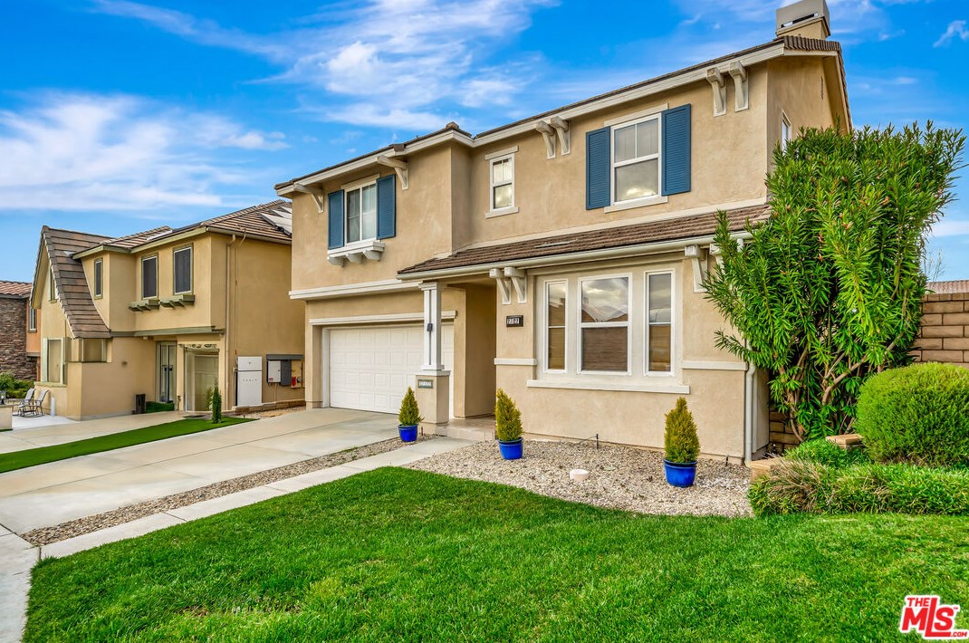 27122 Brown Oaks Way, Santa Clarita CA  91387-3894 exterior