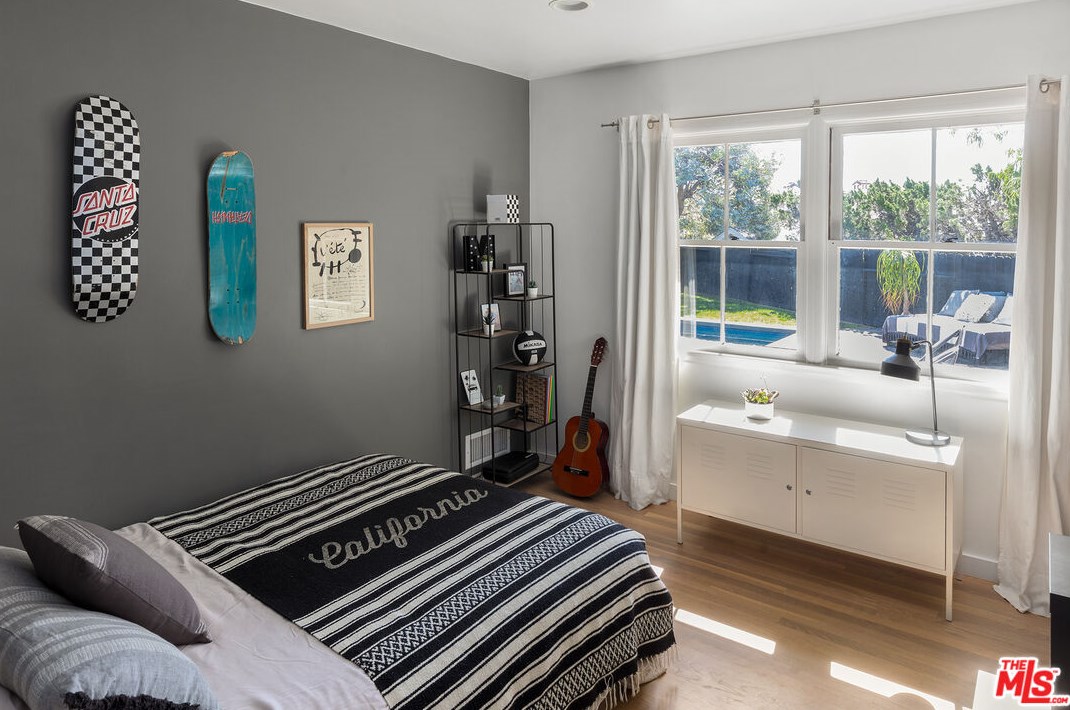 10684 Cranks Rd, Los Angeles CA  90230-5429 exterior