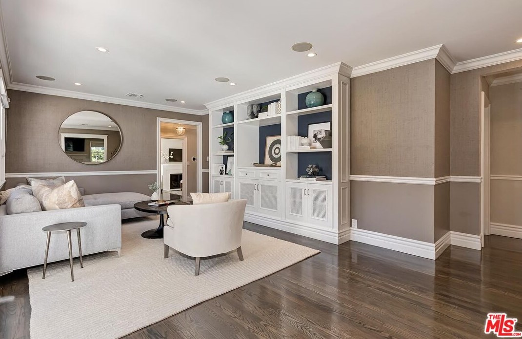 11366 Farlin St, Los Angeles CA  90049-3014 exterior