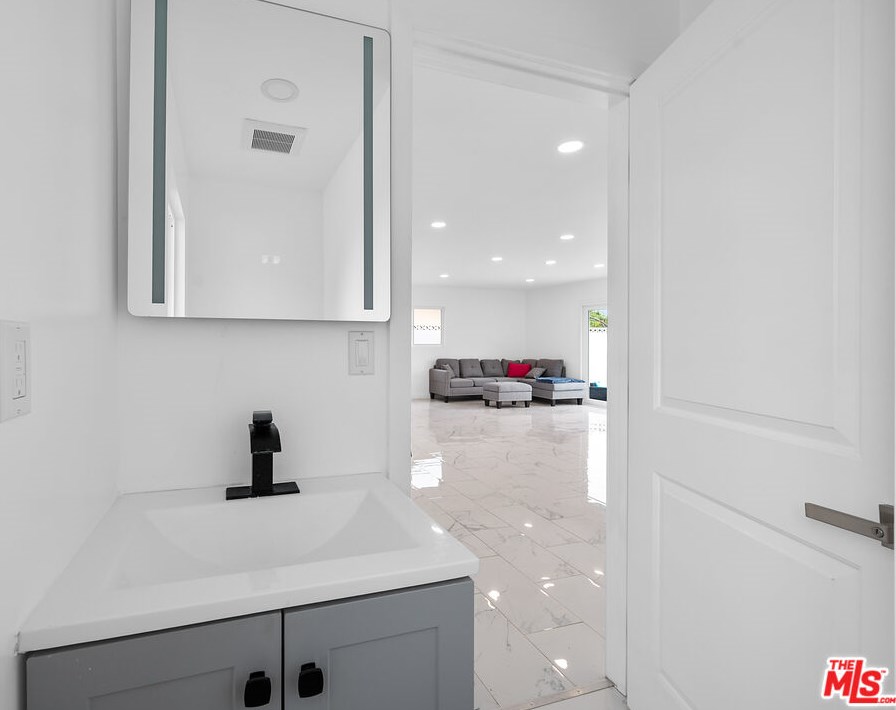 316 Shields Dr, Anaheim CA exterior