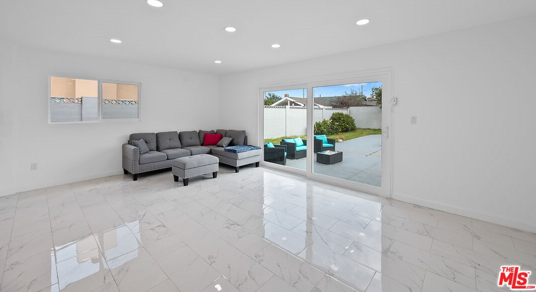 316 Shields Dr, Anaheim CA exterior