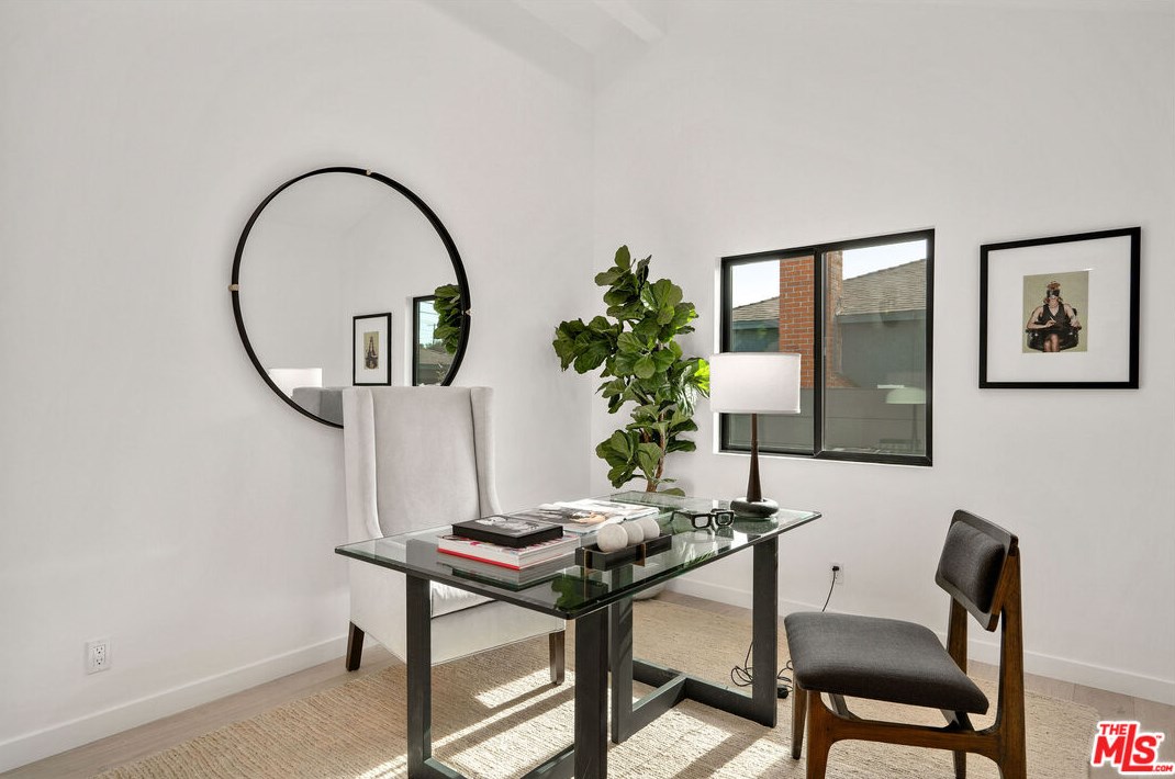 11863 Weir St, Los Angeles CA  90230-6065 exterior