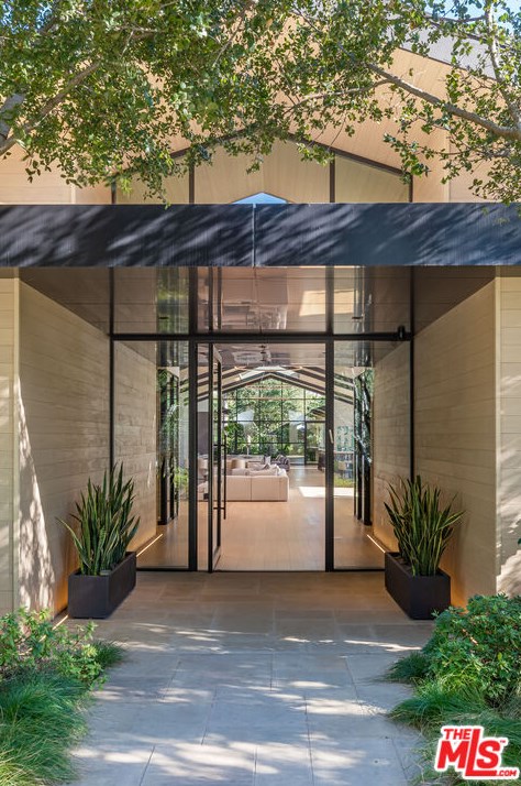 11865 Ellice St, Malibu CA  exterior