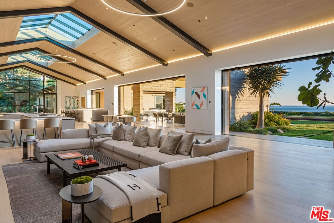 11865 Ellice St, Malibu CA  exterior