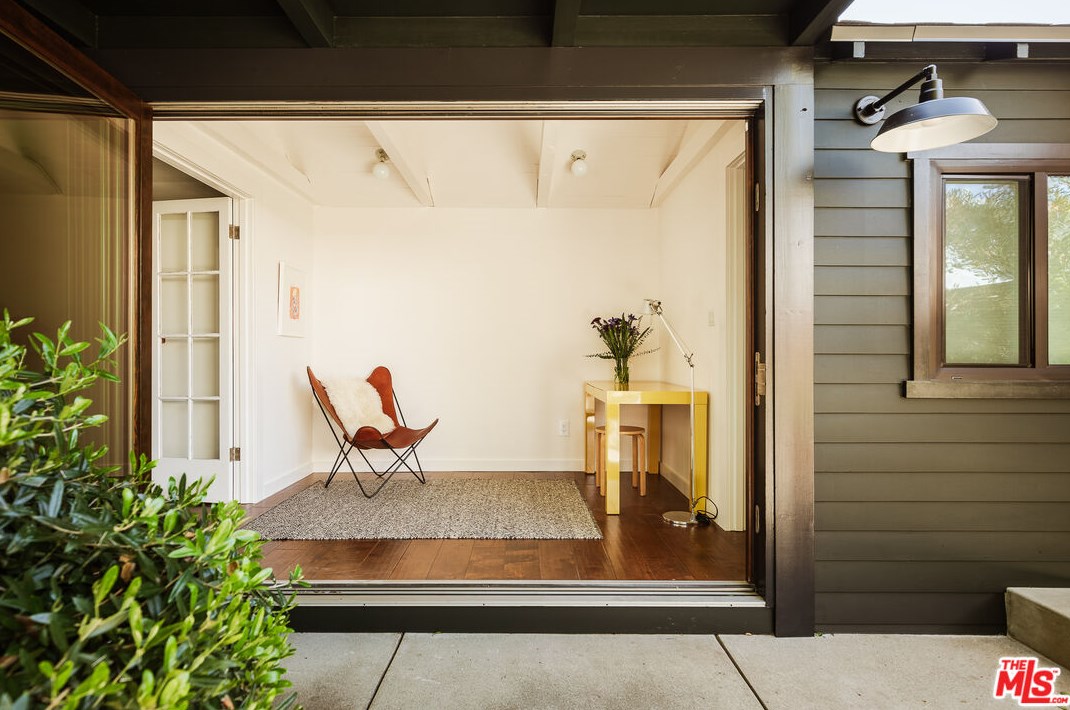 5074 Glen Iris Ave, Los Angeles CA  90041-2049 exterior