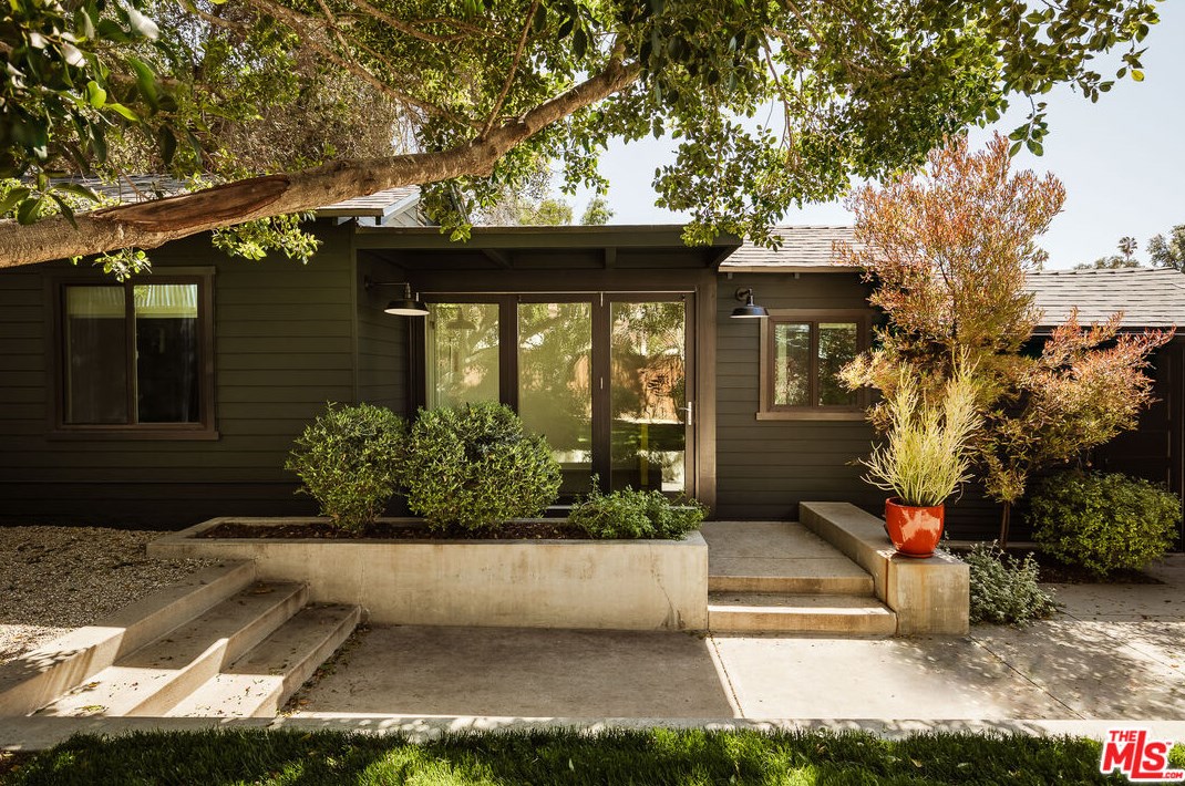 5074 Glen Iris Ave, Los Angeles CA  90041-2049 exterior