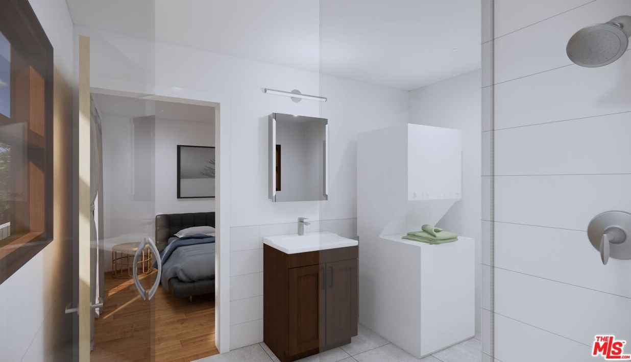 345 Huntley Dr, Los Angeles CA  90048-1918 exterior