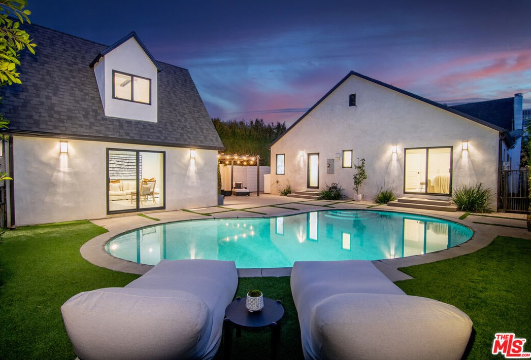 6377 Lindenhurst Ave, Los Angeles CA  90048-4729 exterior