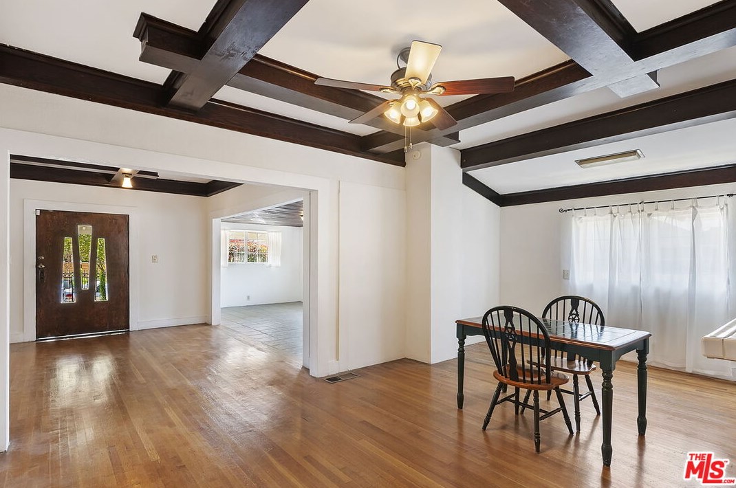 123 Dillon St, Los Angeles CA  90026-4617 exterior