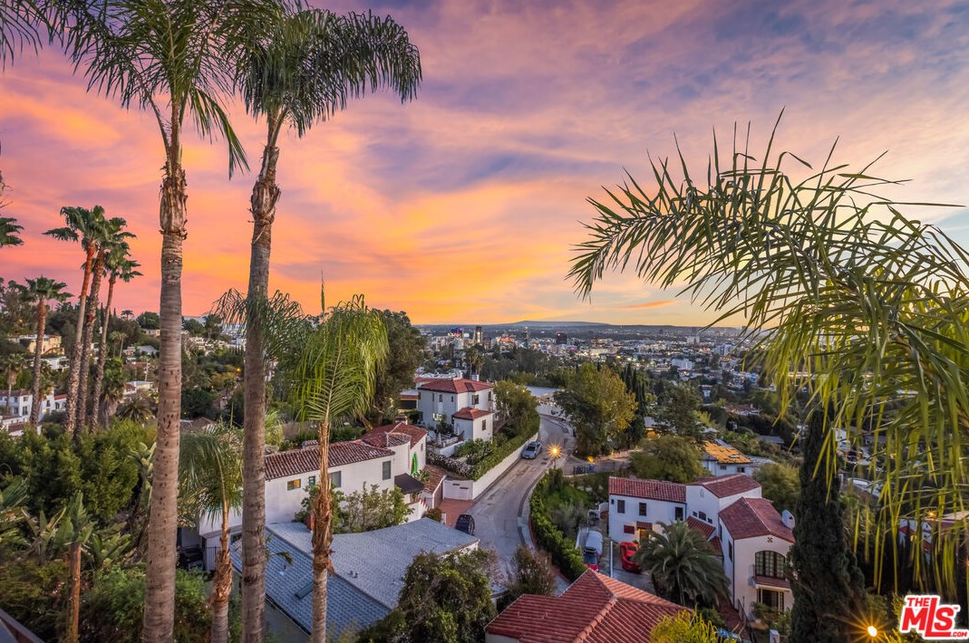 6380 Quebec Dr, Los Angeles CA  90068-2832 exterior