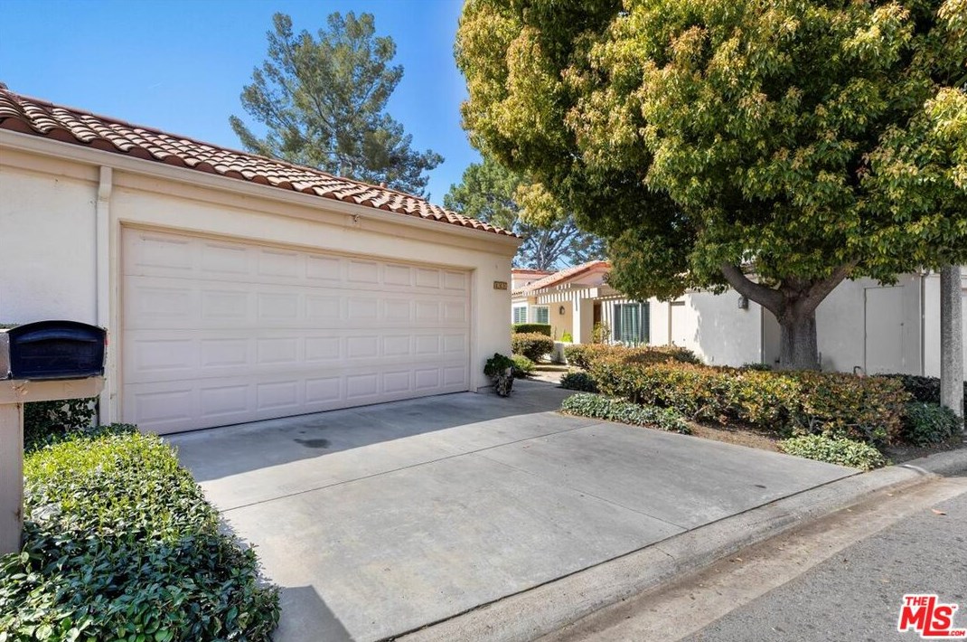 440 Pinehurst Ct, Fullerton CA  92835-2734 exterior