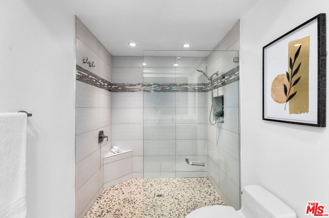 440 Pinehurst Ct, Fullerton CA  92835-2734 exterior