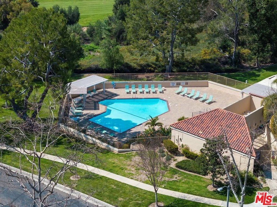 440 Pinehurst Ct, Fullerton CA  92835-2734 exterior