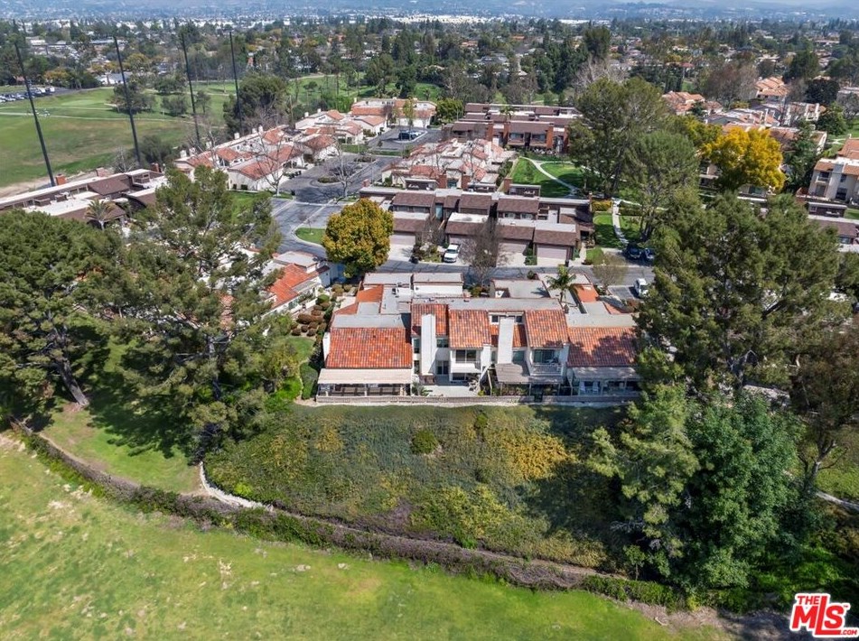 440 Pinehurst Ct, Fullerton CA  92835-2734 exterior