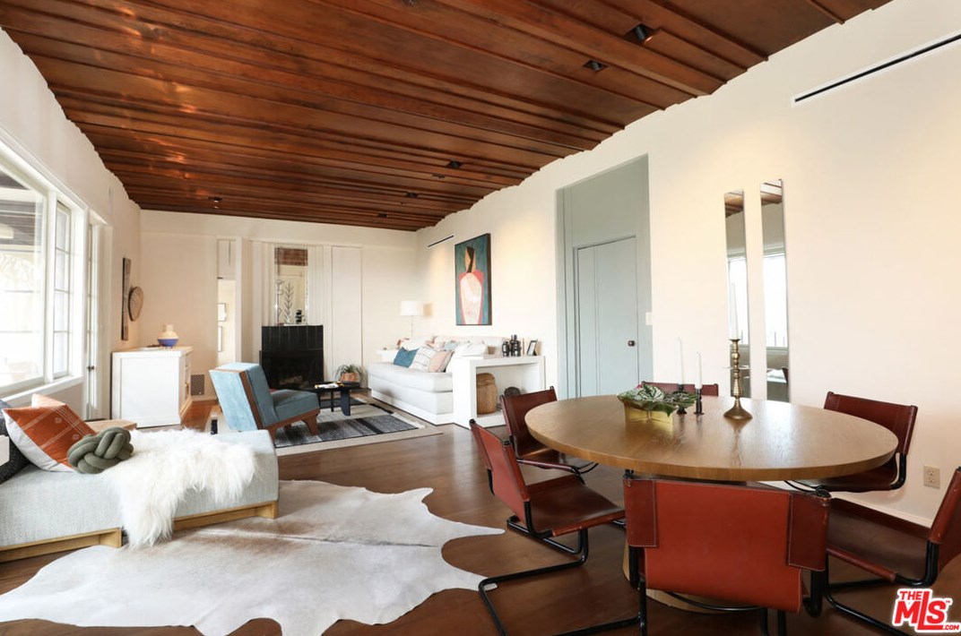1811 Edgecliffe Dr, Los Angeles CA  90026-1117 exterior