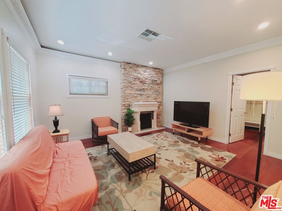 10436 Cheviot Dr, Los Angeles CA  90064-4408 exterior