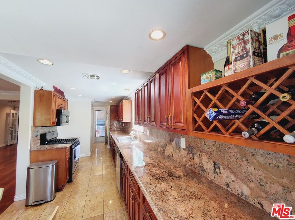 10436 Cheviot Dr, Los Angeles CA  90064-4408 exterior
