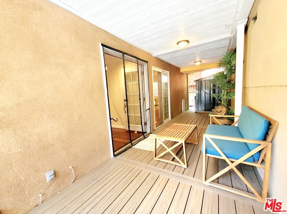 10436 Cheviot Dr, Los Angeles CA  90064-4408 exterior
