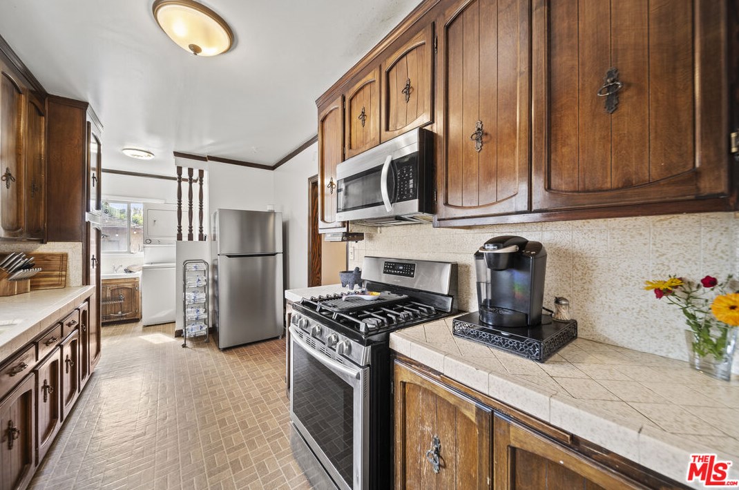 11278 Ivy Pl, Los Angeles CA  90064-3917 exterior