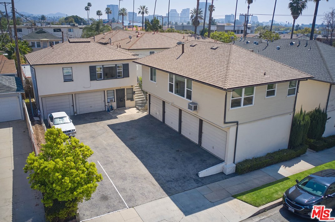 559 Glenwood Rd, Glendale CA  91201-1543 exterior