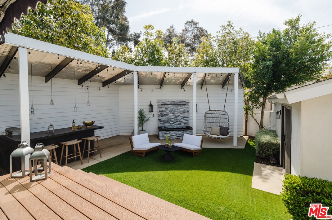 2901 Glendon Ave, Los Angeles CA  90064-4103 exterior