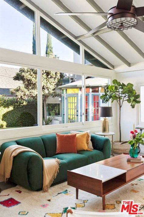 3473 Rowena Ave, Los Angeles CA  90027-2218 exterior