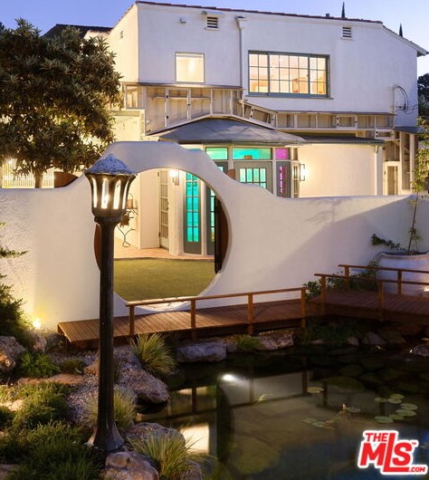 3473 Rowena Ave, Los Angeles CA  90027-2218 exterior