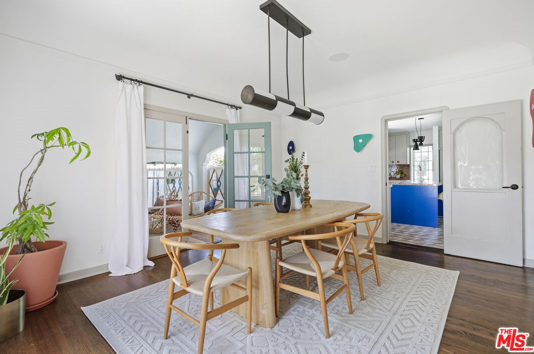 3473 Rowena Ave, Los Angeles CA  90027-2218 exterior