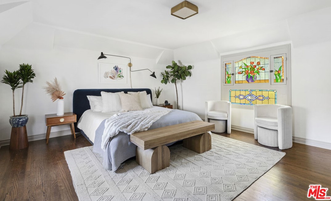 3473 Rowena Ave, Los Angeles CA  90027-2218 exterior