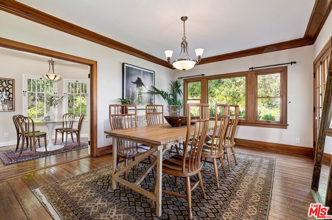 2191 Ponet Dr, Los Angeles CA  90068-3645 exterior