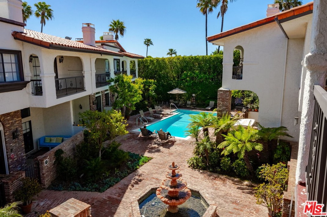 2311 Roscomare Rd, Los Angeles CA  90077-1844 exterior