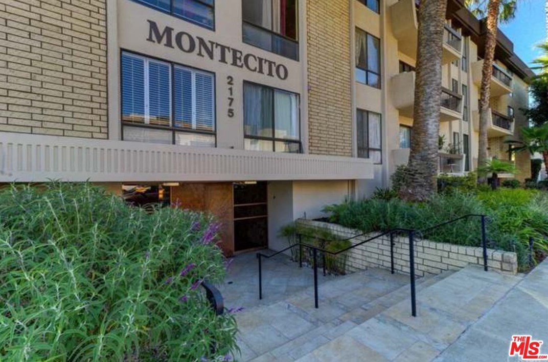 2175 Beverly Glen Blvd, Los Angeles CA  90025-6050 exterior