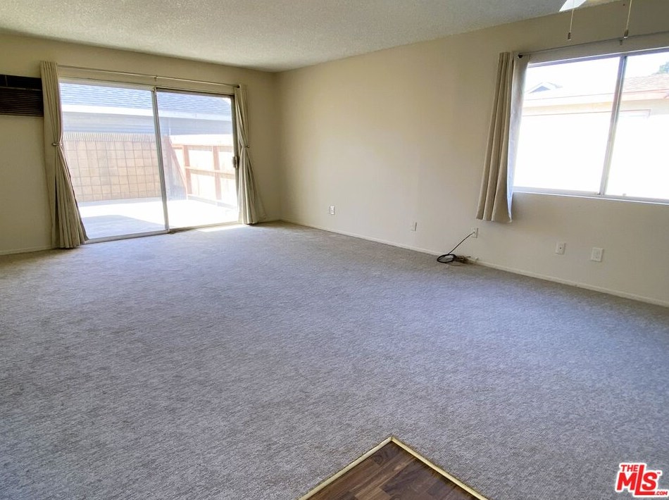 545 E Hillsdale St #b, Inglewood, CA 90302
